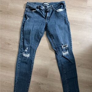 Women’s Levi’s 711 Distressed Skinny Jeans in Dark Blue